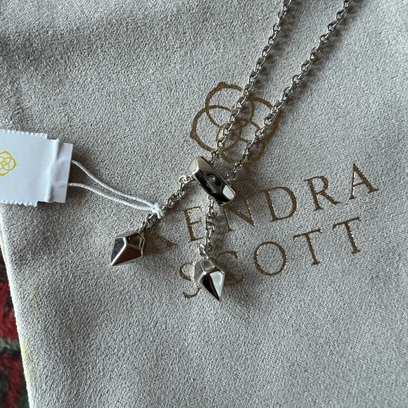 Kendra Scott Elaina Silver Adjustable Chain Bracelet in Emerald Cat’s Eye - Picture 5 of 7